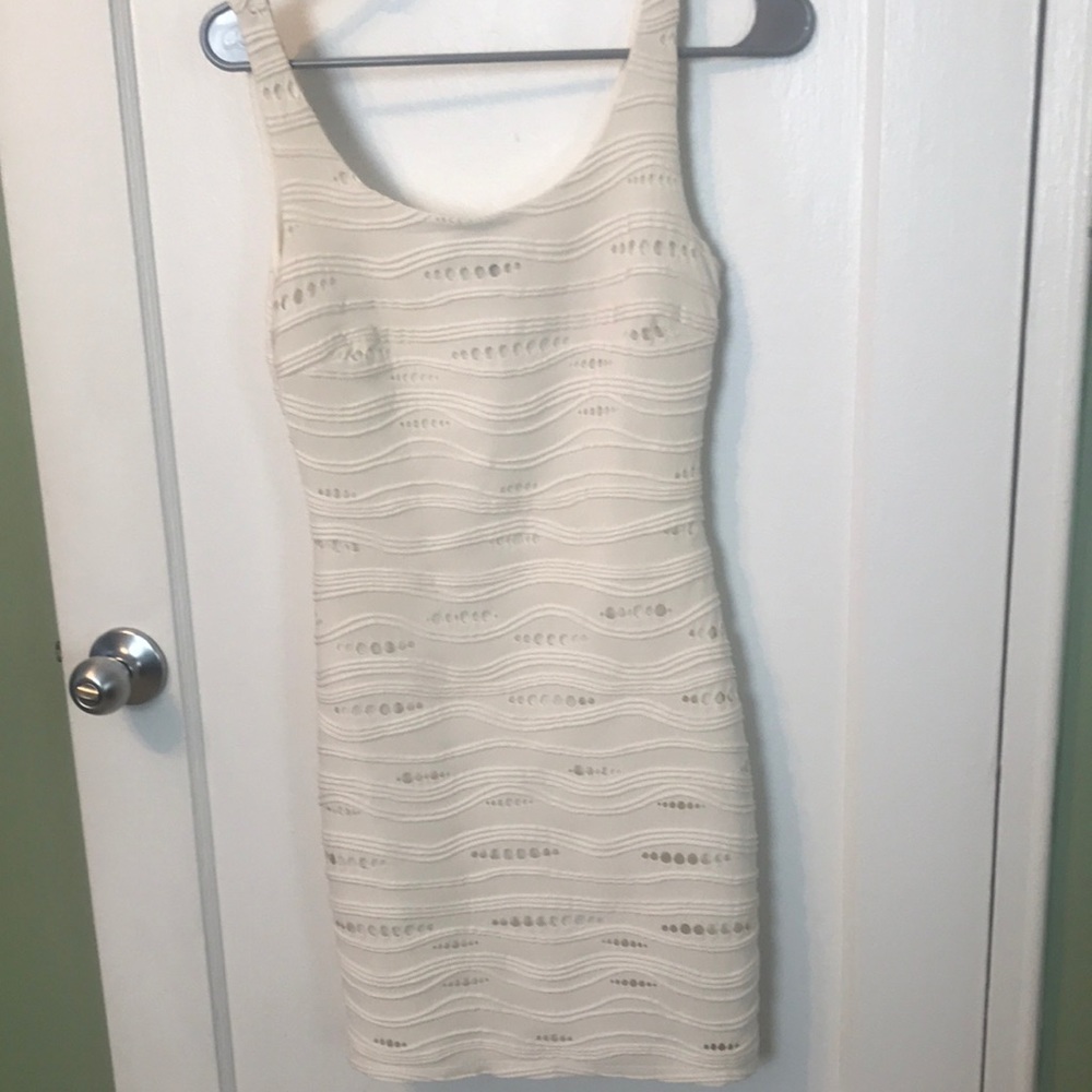 White bodycon dress